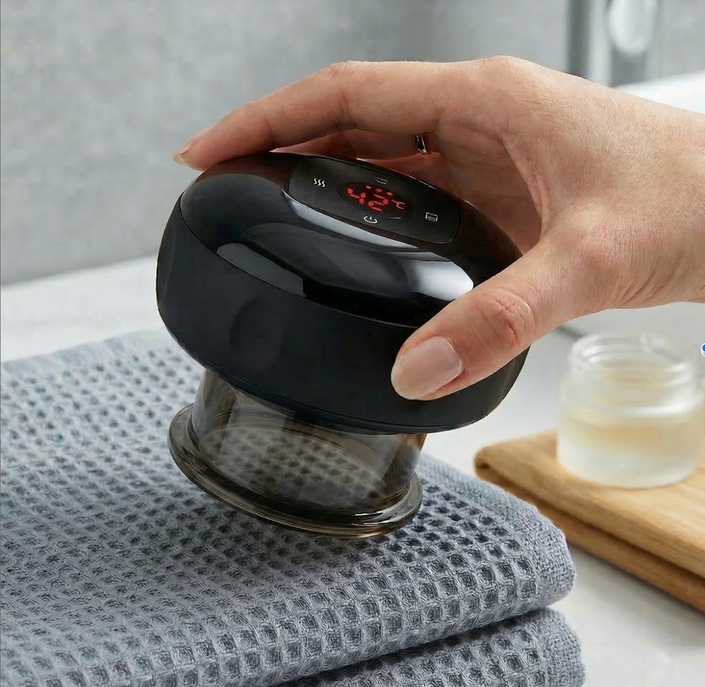 The Kinova Smart-Cup Pro